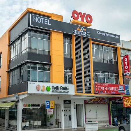 Oyo 1167 Rest And Go Hotel Кланг Екстериор снимка